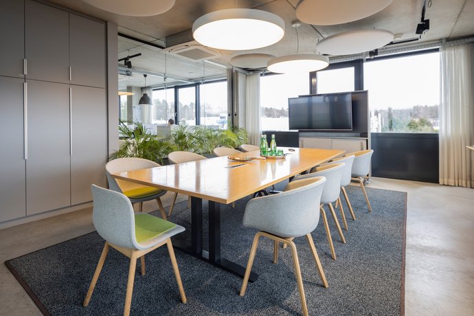 Innenraumdesign eines modernen Wohnbereichs von Team Hörmann