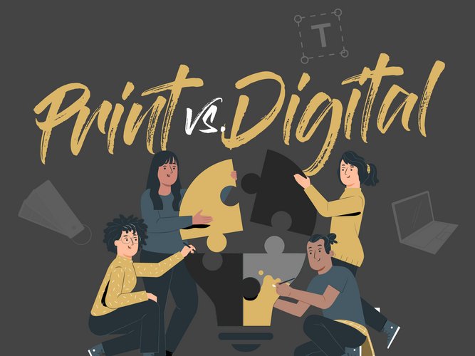 Vier Personen setzen ein Puzzle unter dem Schriftzug ‚Print vs. Digital‘ mit Print- und Digital-Symbolen zusammen