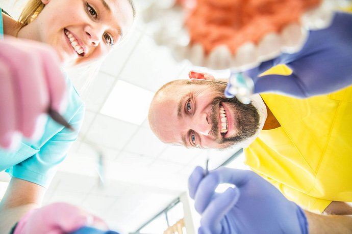 Referenz, Zahnarzt Böhringer, Alpenblickdrei Werbeagentur Tettnang am Bodensee