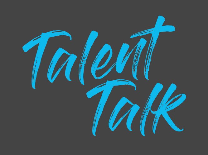 Ab3T Talent Talk Illustration mit modernem Schriftzug „Talent Talk“ auf dunklem Hintergrund.